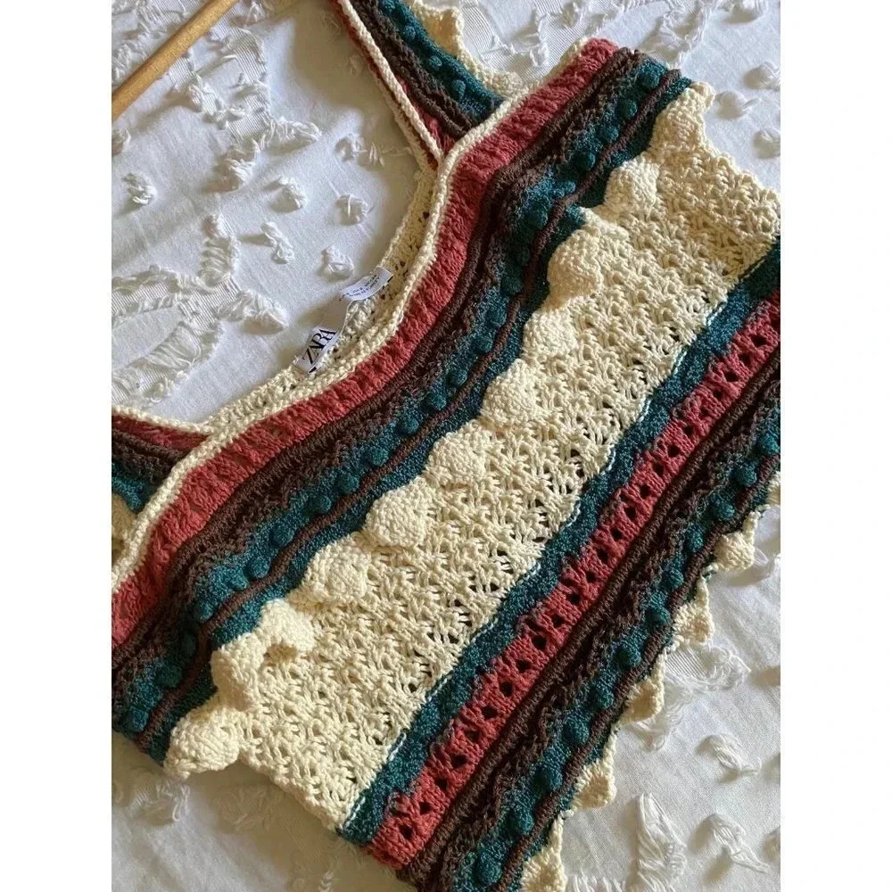 Zara Top Women’s Small Knit Multicolor Crochet Ruffle Crop